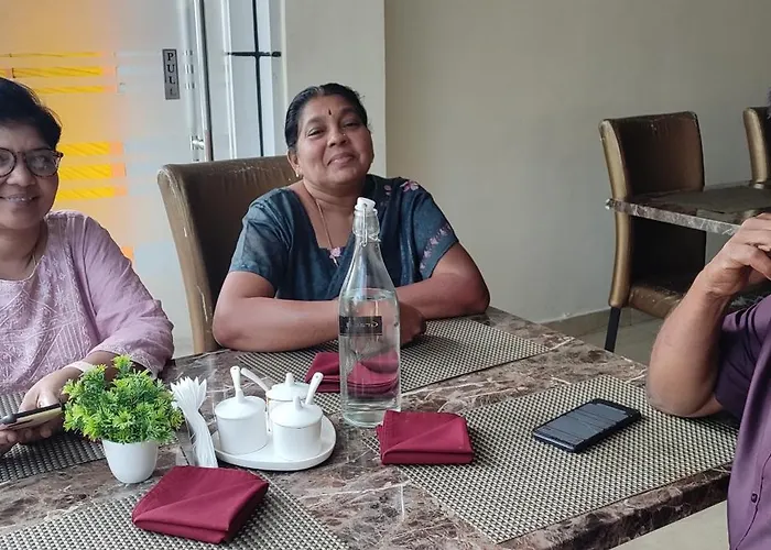 Vyshnavi Home Stay